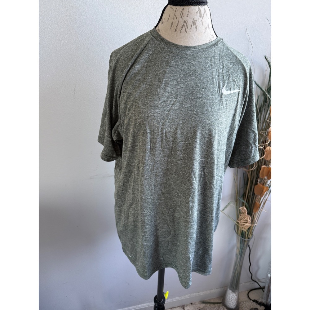 Nike Swim Dri-FIT Shirt Mens Large Green Heathered UPF 40+‎ Short Sleeve Tee